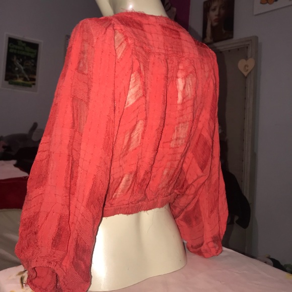 Crop top - Picture 3 of 5